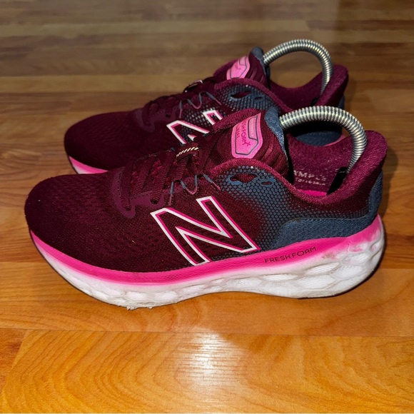 New Balance Fresh Foam X More v3 Shoes Women Sz SS (8.5?) Burgundy Running Read - Picture 4 of 13